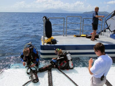 Phil Renaud and Amanda Williams launching the DPVs (Diver Propulsion Vehicles)