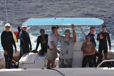Research divers head out for the first fish, coral, and coral disease surveys of the Inaguas Global Reef Expedition