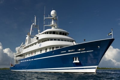 (c)Michele Westmorland/iLCP. M/Y Golden Shadow says farewell to Papeete