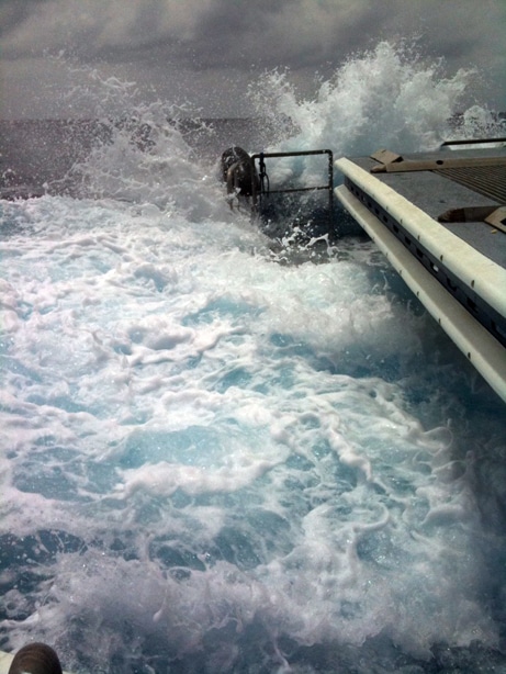Mother nature likes to play games with the stern of the Golden Shadow on occassion Mother nature likes to play games with the stern of the Golden Shadow on occassion
